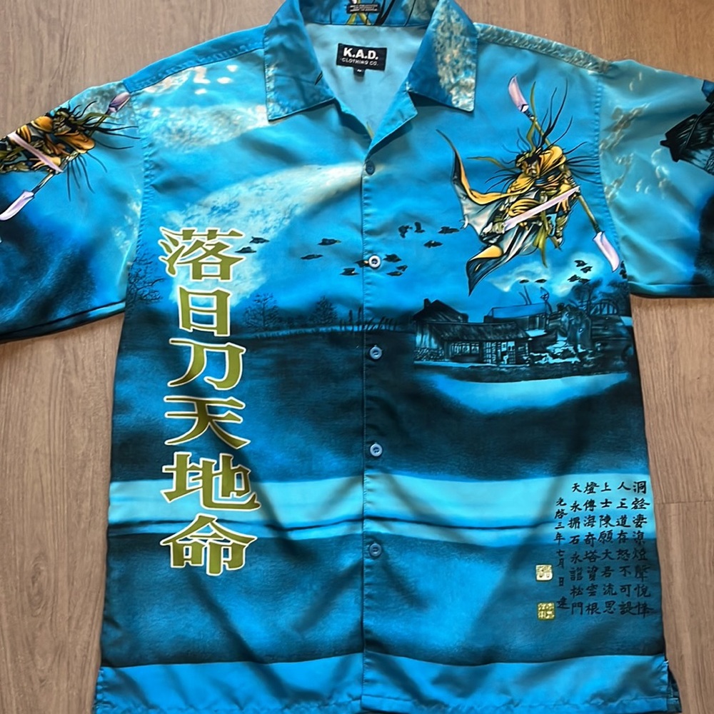 K.A.D. CLOTHING Men's Collared Button Down Short Sleeve Shirt - Picture 2 of 4